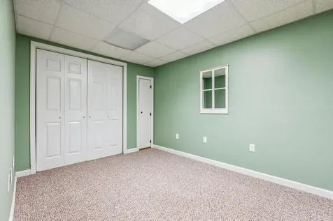 23 Magnolia Lane Derry NH 03038