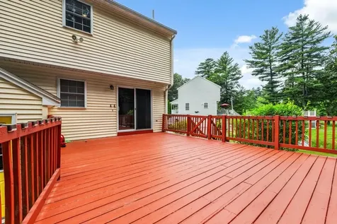 23 Magnolia Lane Derry NH 03038