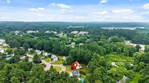 23 Magnolia Lane Derry NH 03038