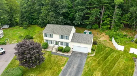 23 Magnolia Lane Derry NH 03038