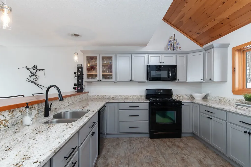 182 Okemo Trailside Extension Ludlow VT 05149