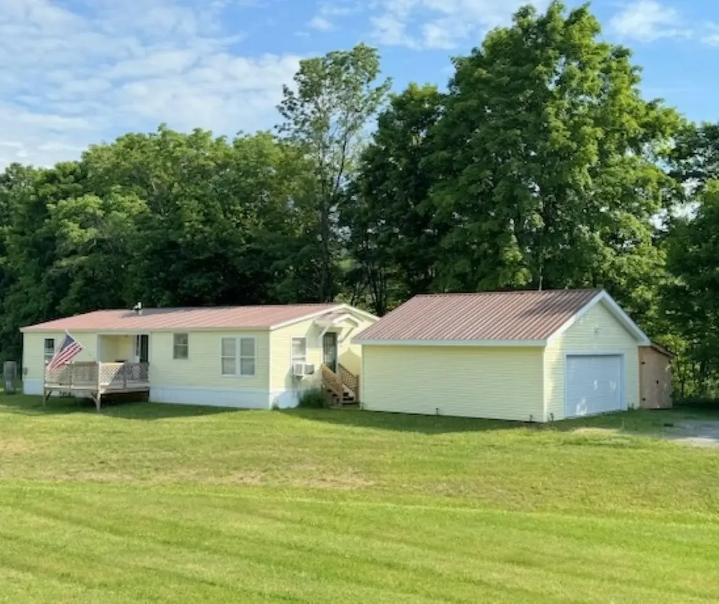 10424 Vt Route 25 Corinth VT 05040