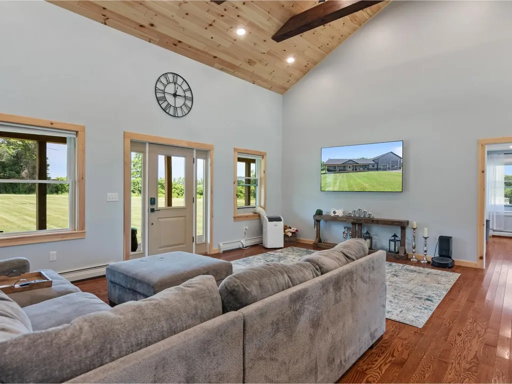 1803 Button Bay Road Ferrisburgh VT 05456