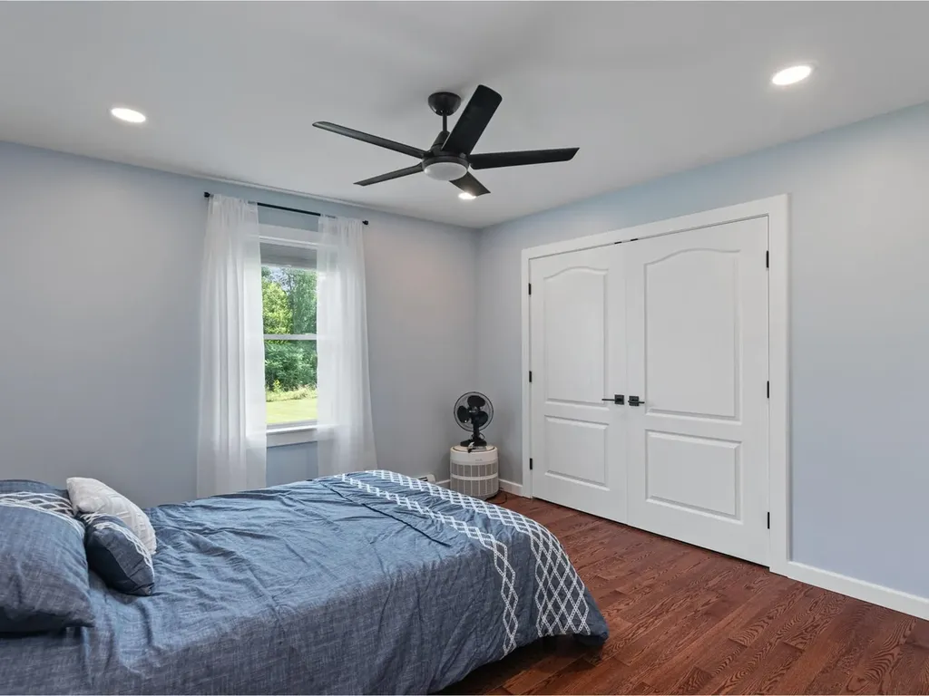 1803 Button Bay Road Ferrisburgh VT 05456