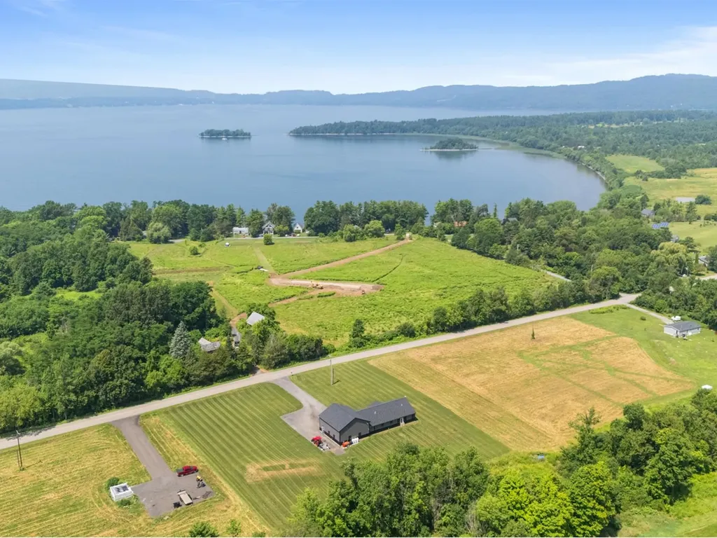 1803 Button Bay Road Ferrisburgh VT 05456