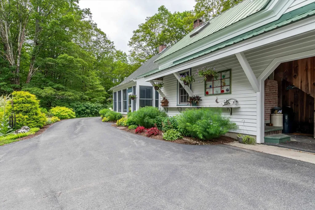 516 Rockingham Hill Road Rockingham VT 05154