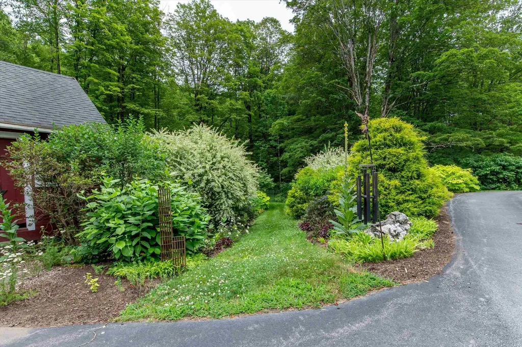 516 Rockingham Hill Road Rockingham VT 05154