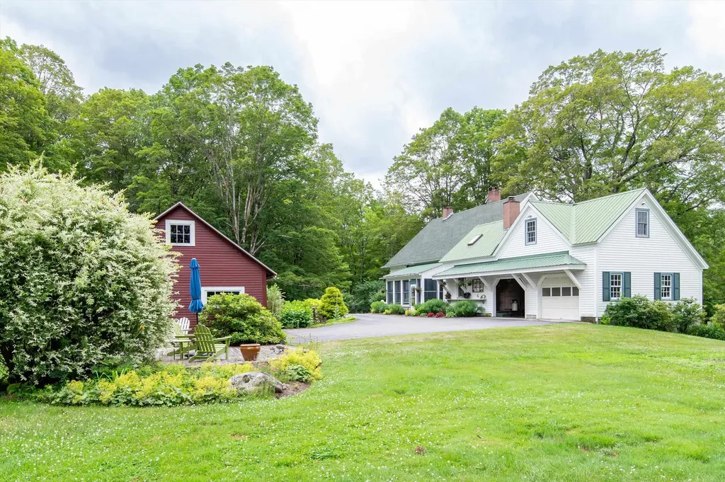 516 Rockingham Hill Road Rockingham VT 05154