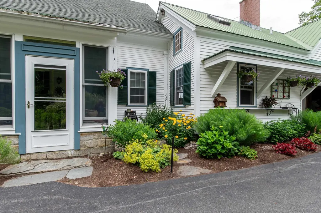 516 Rockingham Hill Road Rockingham VT 05154