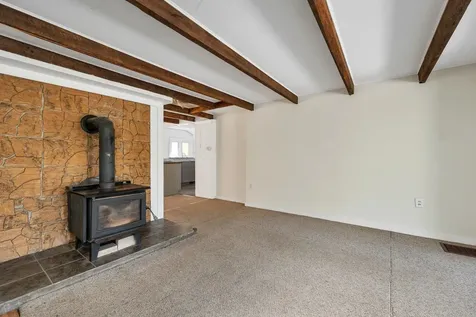 71 Melvin Road Warner NH 03278