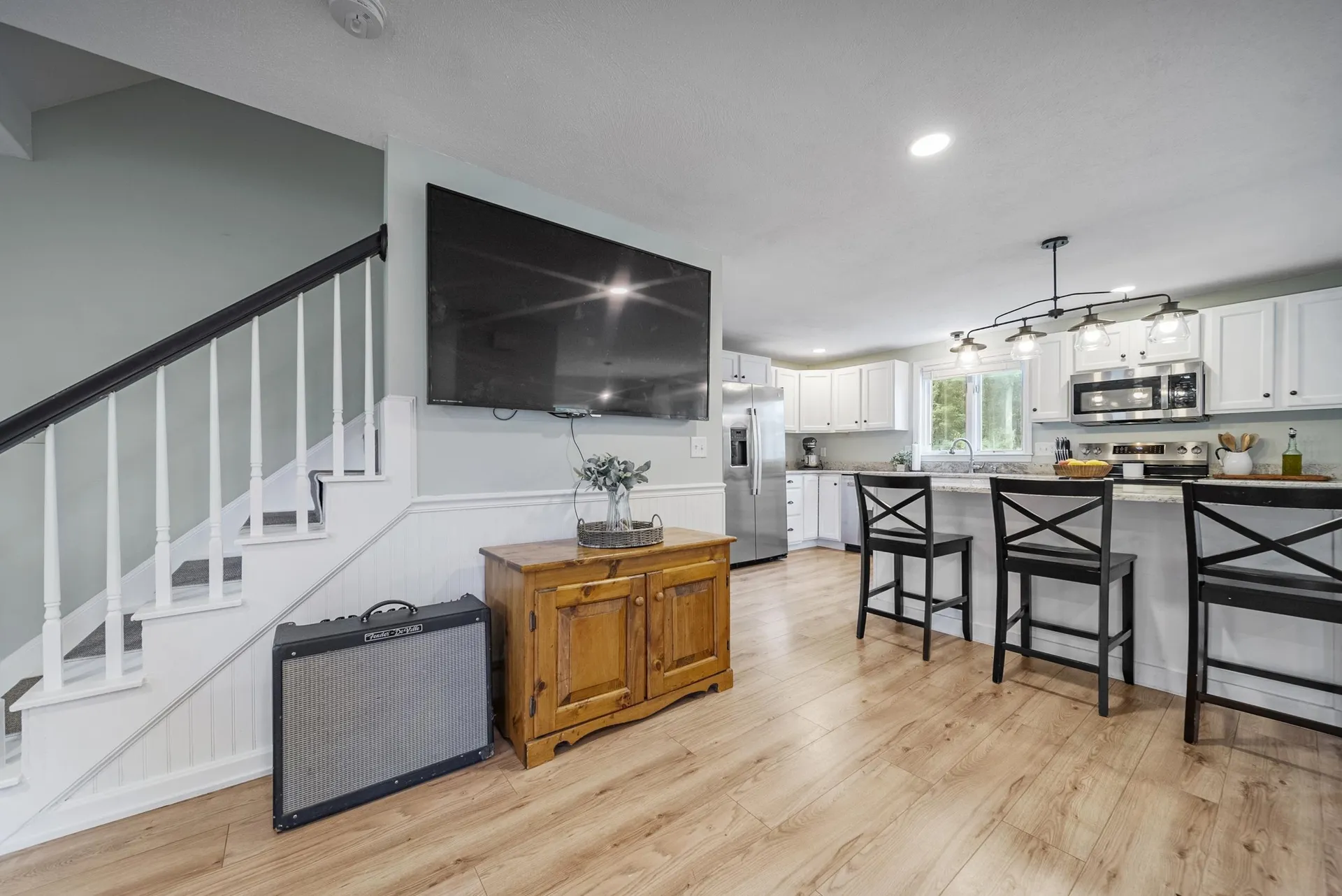 69 Litchfield Road Londonderry NH 03053