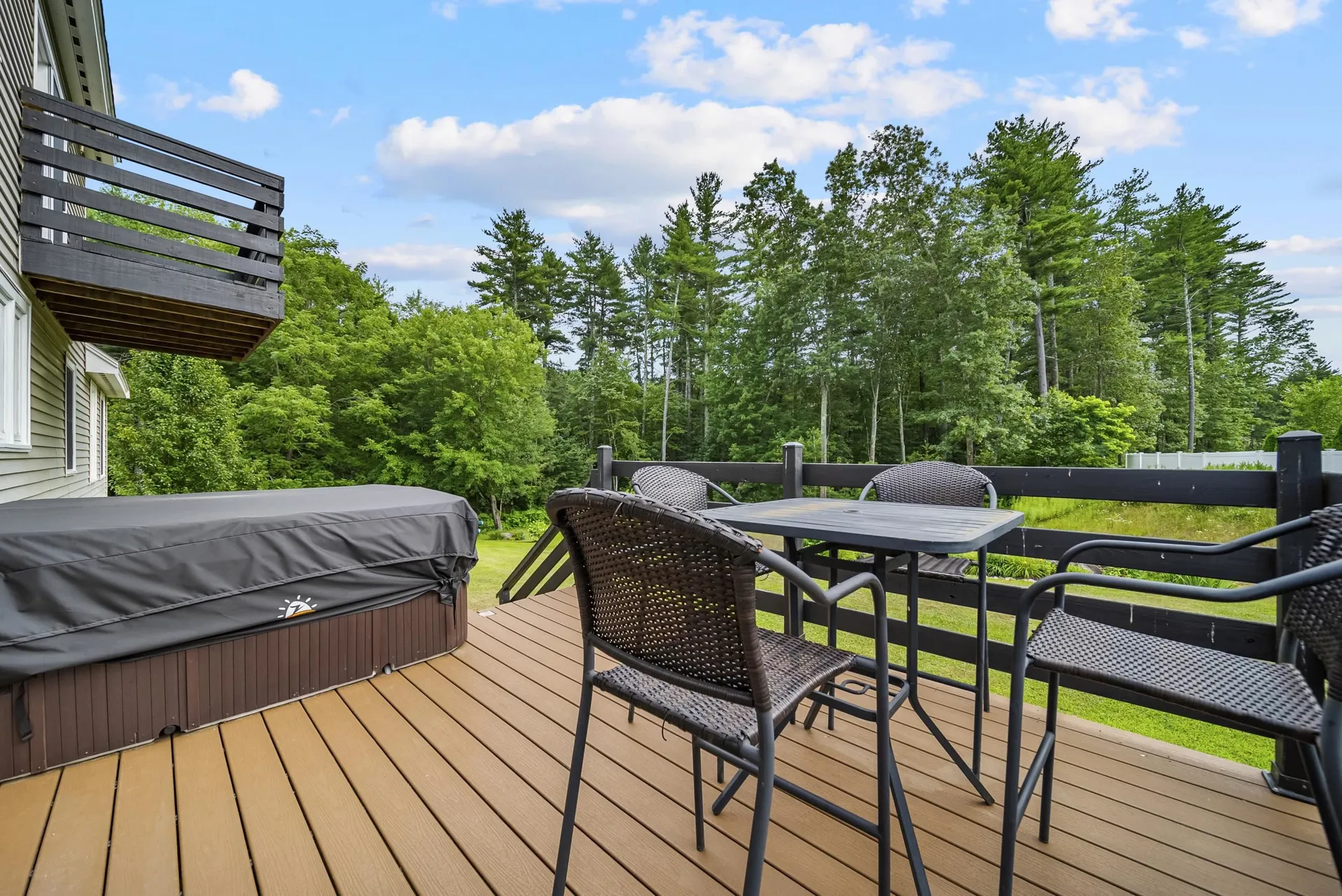 69 Litchfield Road Londonderry NH 03053