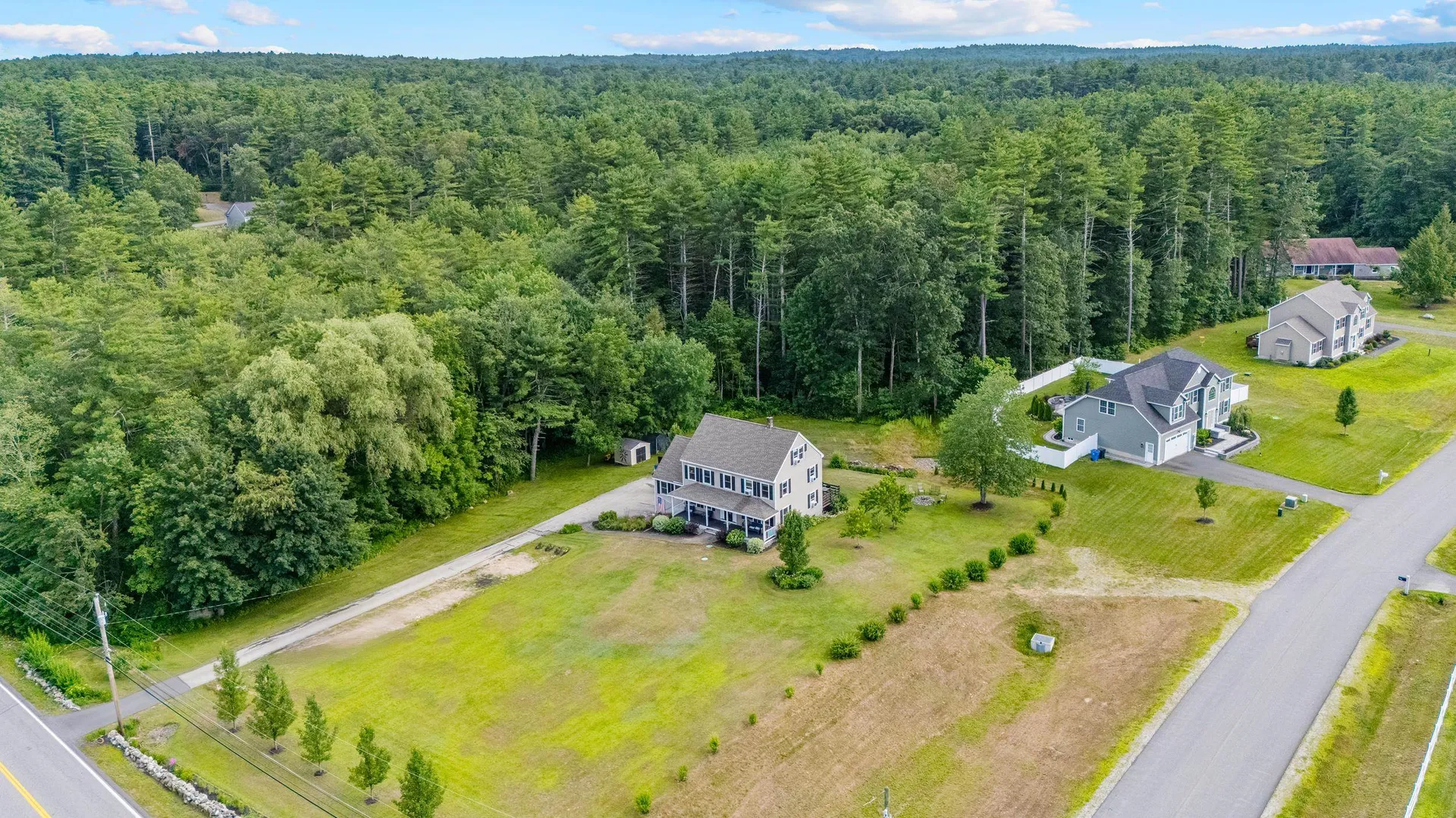 69 Litchfield Road Londonderry NH 03053