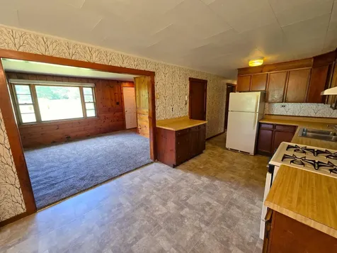 172 School House Road Dummerston VT 05301