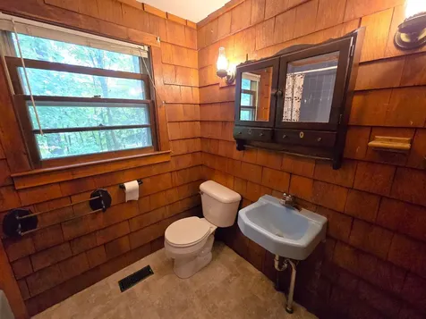 172 School House Road Dummerston VT 05301