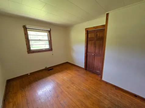 172 School House Road Dummerston VT 05301