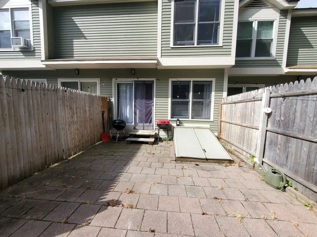 42 Marsten Lane Enfield NH 03748