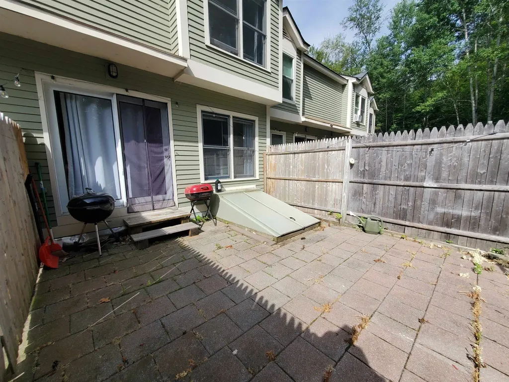 42 Marsten Lane Enfield NH 03748