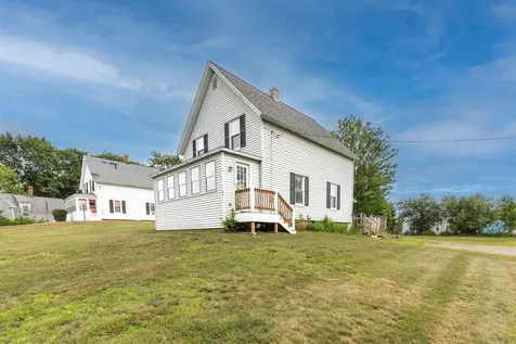 84 Church Street Rochester NH 03839