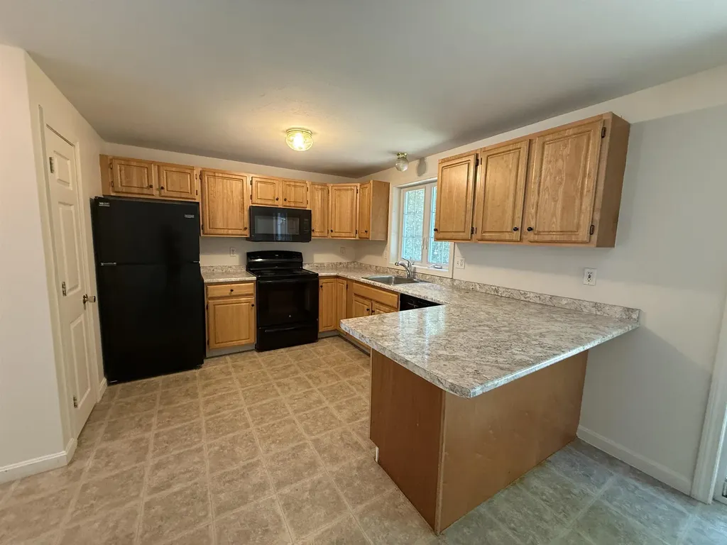 144 Main Street Fremont NH 03044