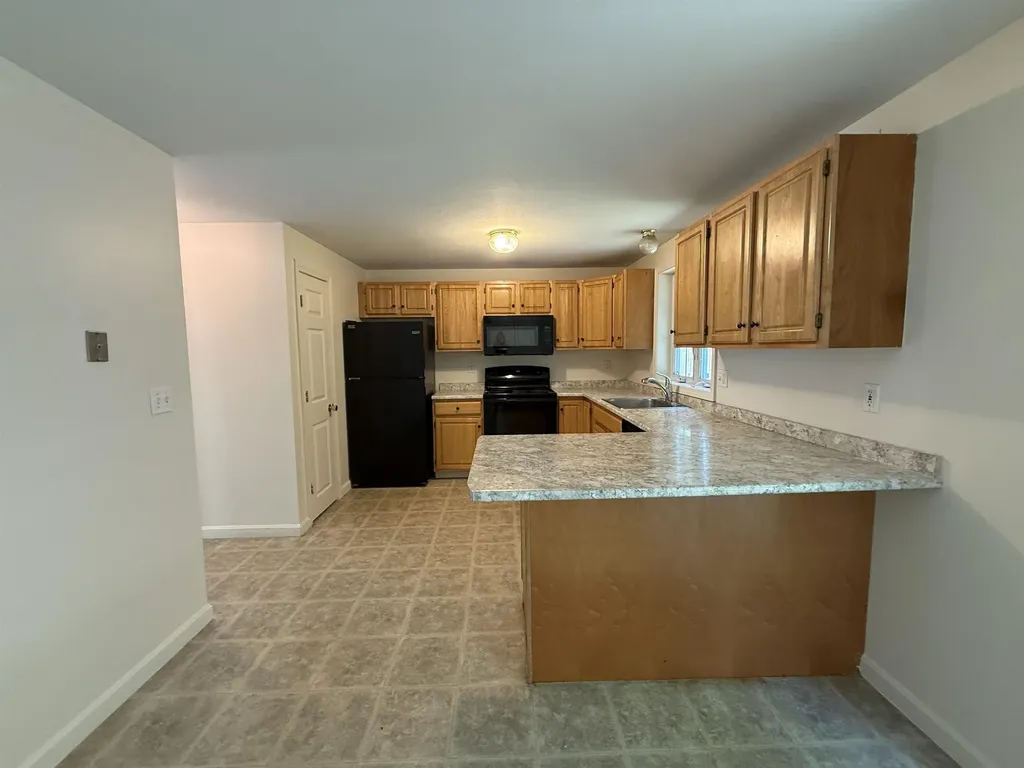 144 Main Street Fremont NH 03044