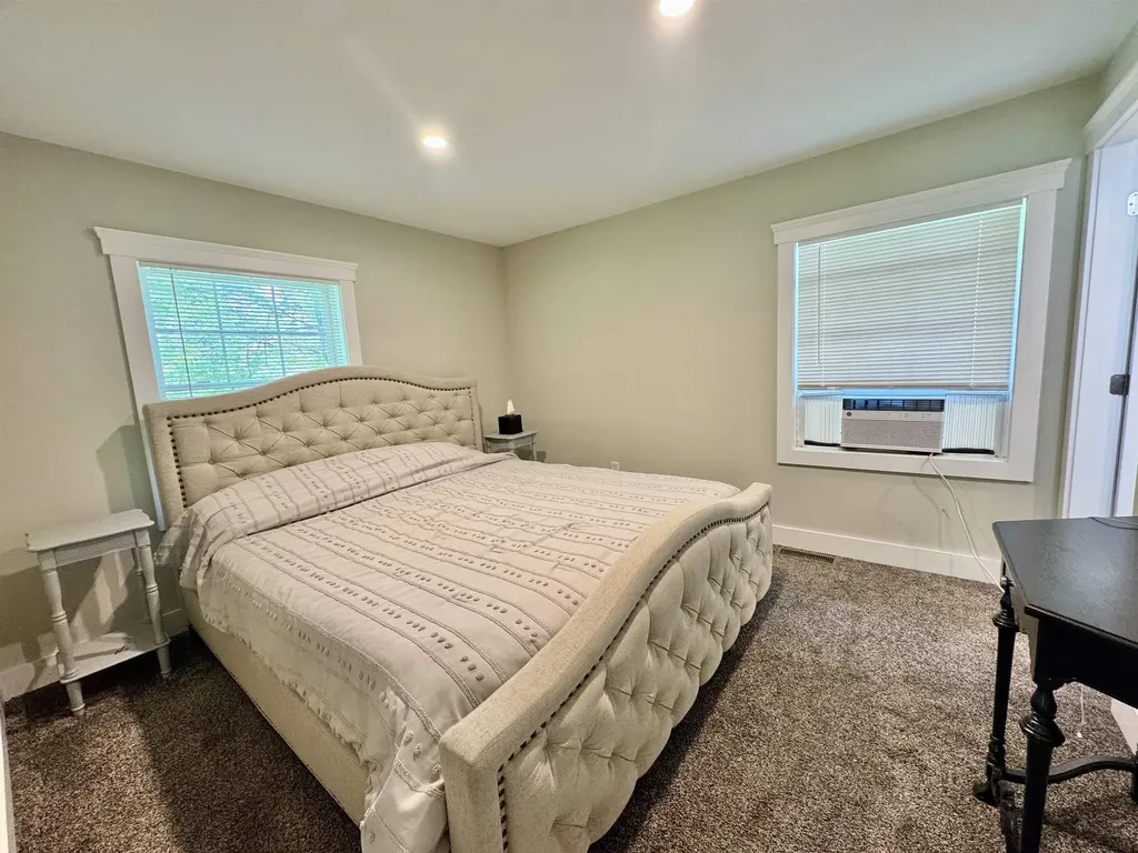 90 Kings Highway Hartford VT 05001