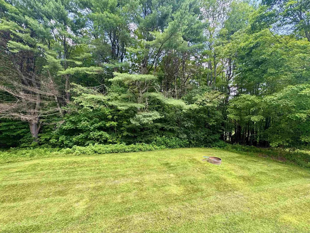 90 Kings Highway Hartford VT 05001