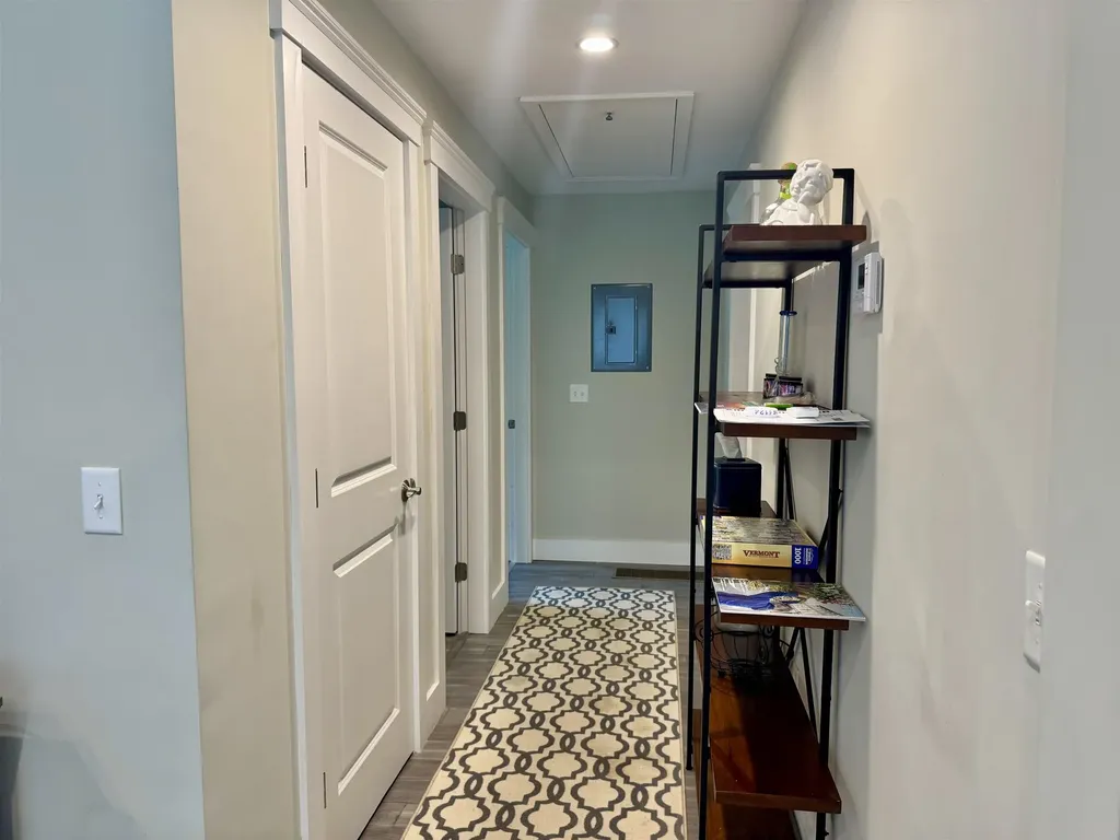 90 Kings Highway Hartford VT 05001