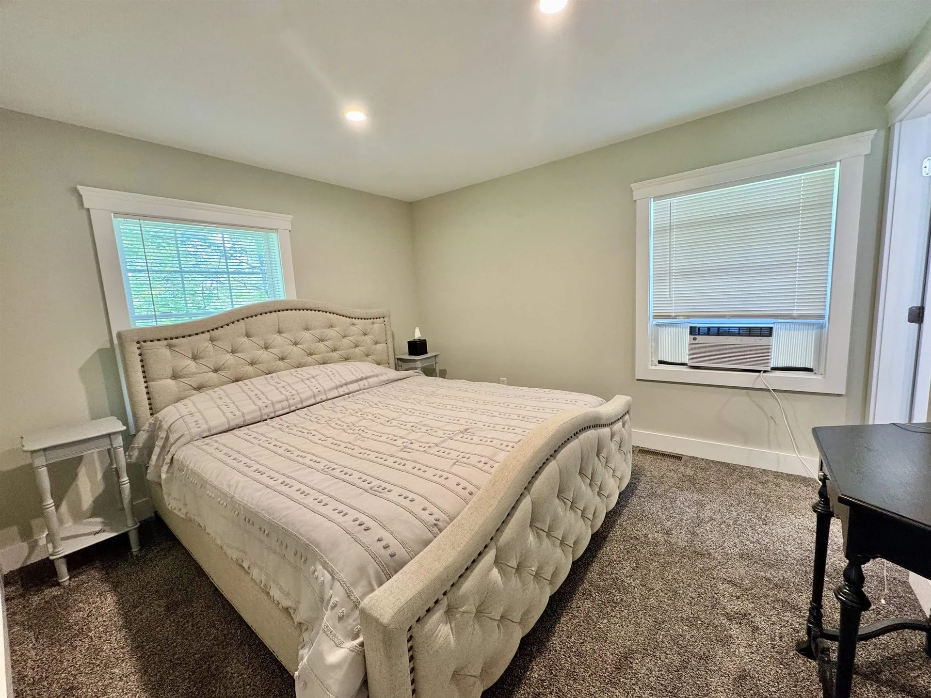 90 Kings Highway Hartford VT 05001