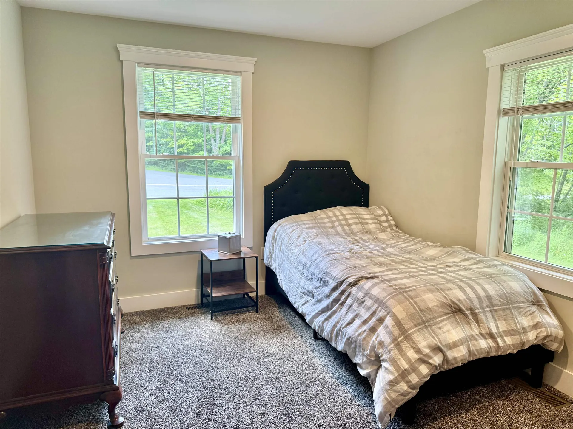 90 Kings Highway Hartford VT 05001