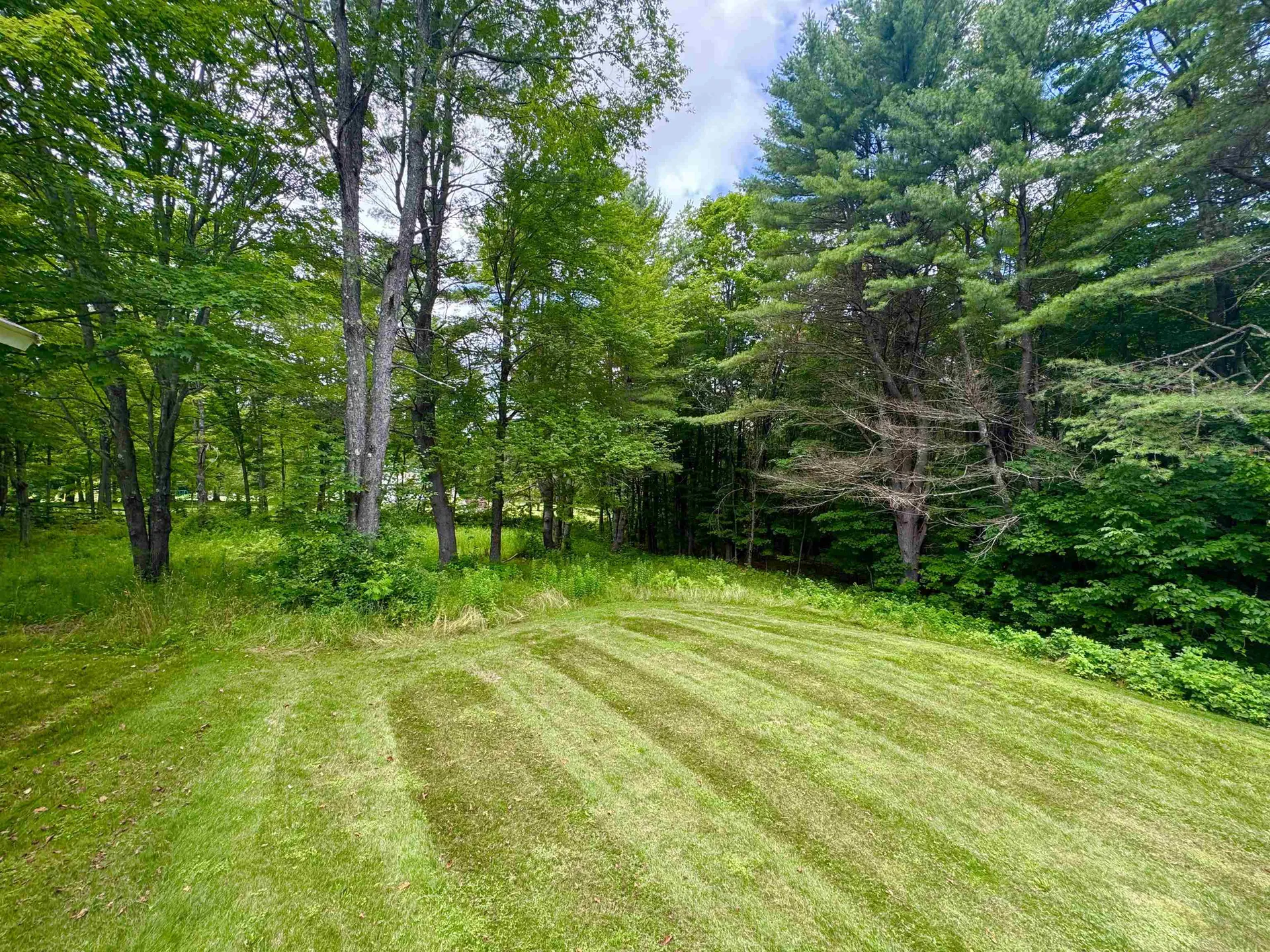 90 Kings Highway Hartford VT 05001