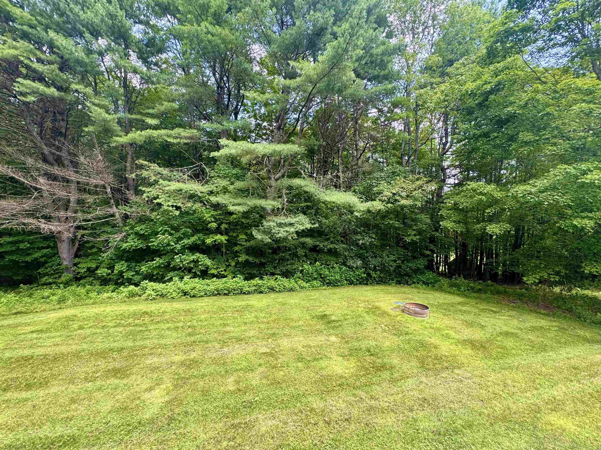 90 Kings Highway Hartford VT 05001