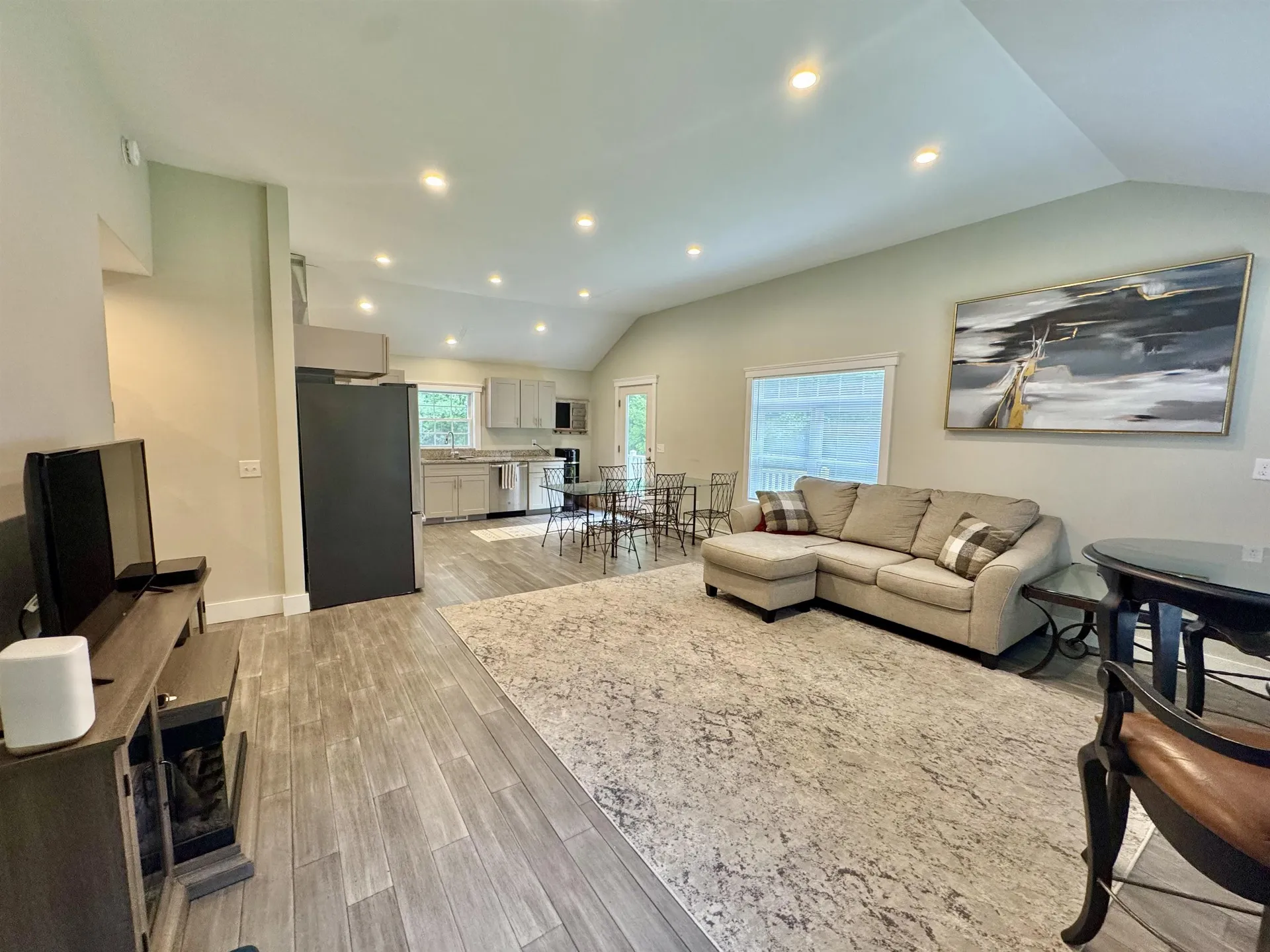 90 Kings Highway Hartford VT 05001