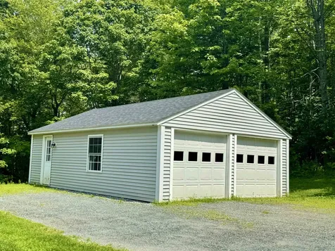 90 Kings Highway Hartford VT 05001