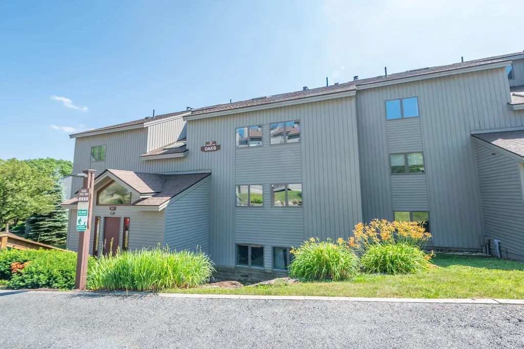 32B Snow Tree Lane Dover VT 05356