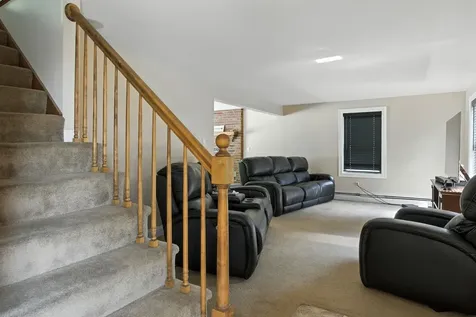 12 Stanwood Road Salem NH 03079