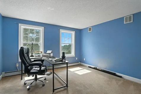 12 Stanwood Road Salem NH 03079