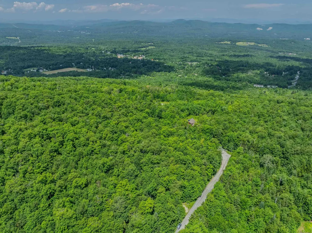 Mountain View Lane Bethlehem NH 03574