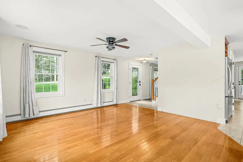 4 Joseph Street Derry NH 03038