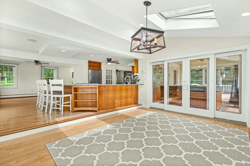 4 Joseph Street Derry NH 03038