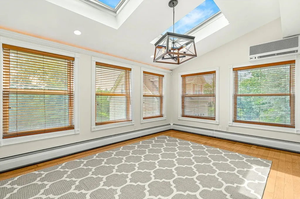 4 Joseph Street Derry NH 03038