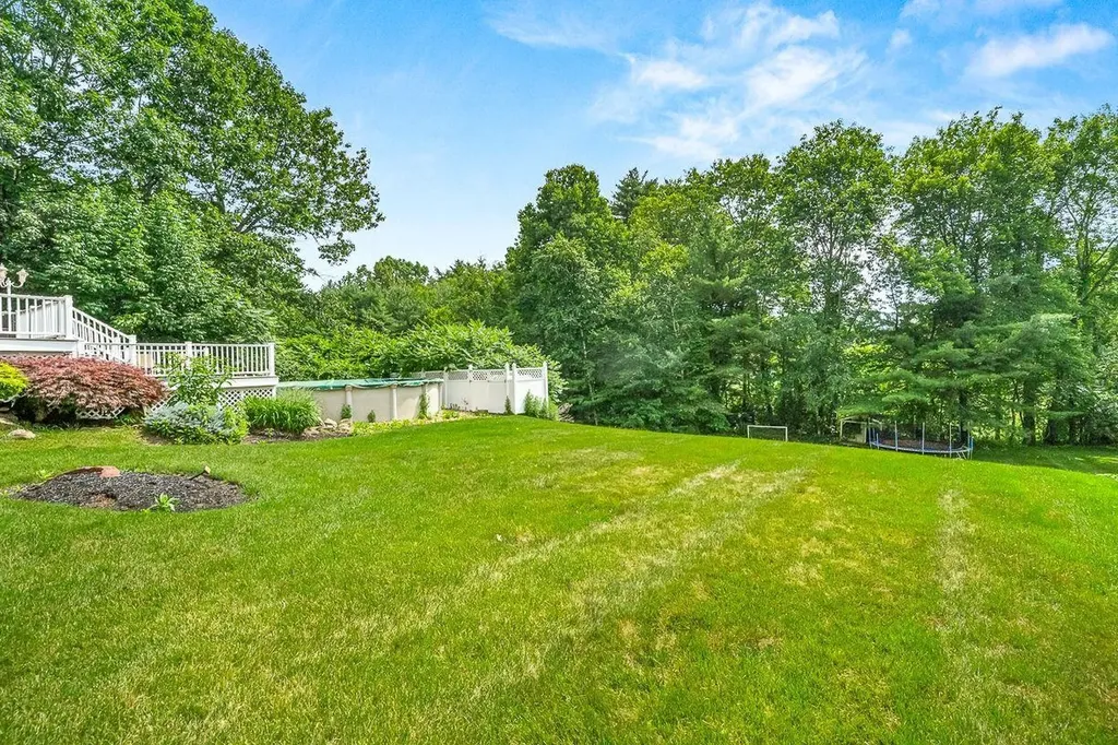 4 Joseph Street Derry NH 03038