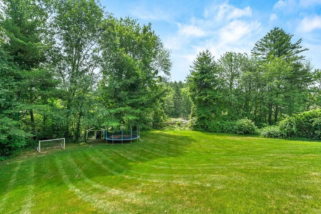 4 Joseph Street Derry NH 03038