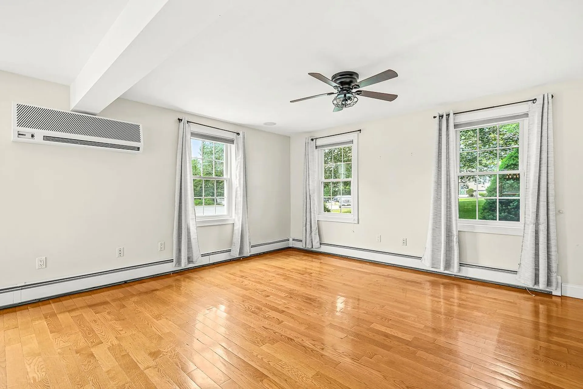 4 Joseph Street Derry NH 03038