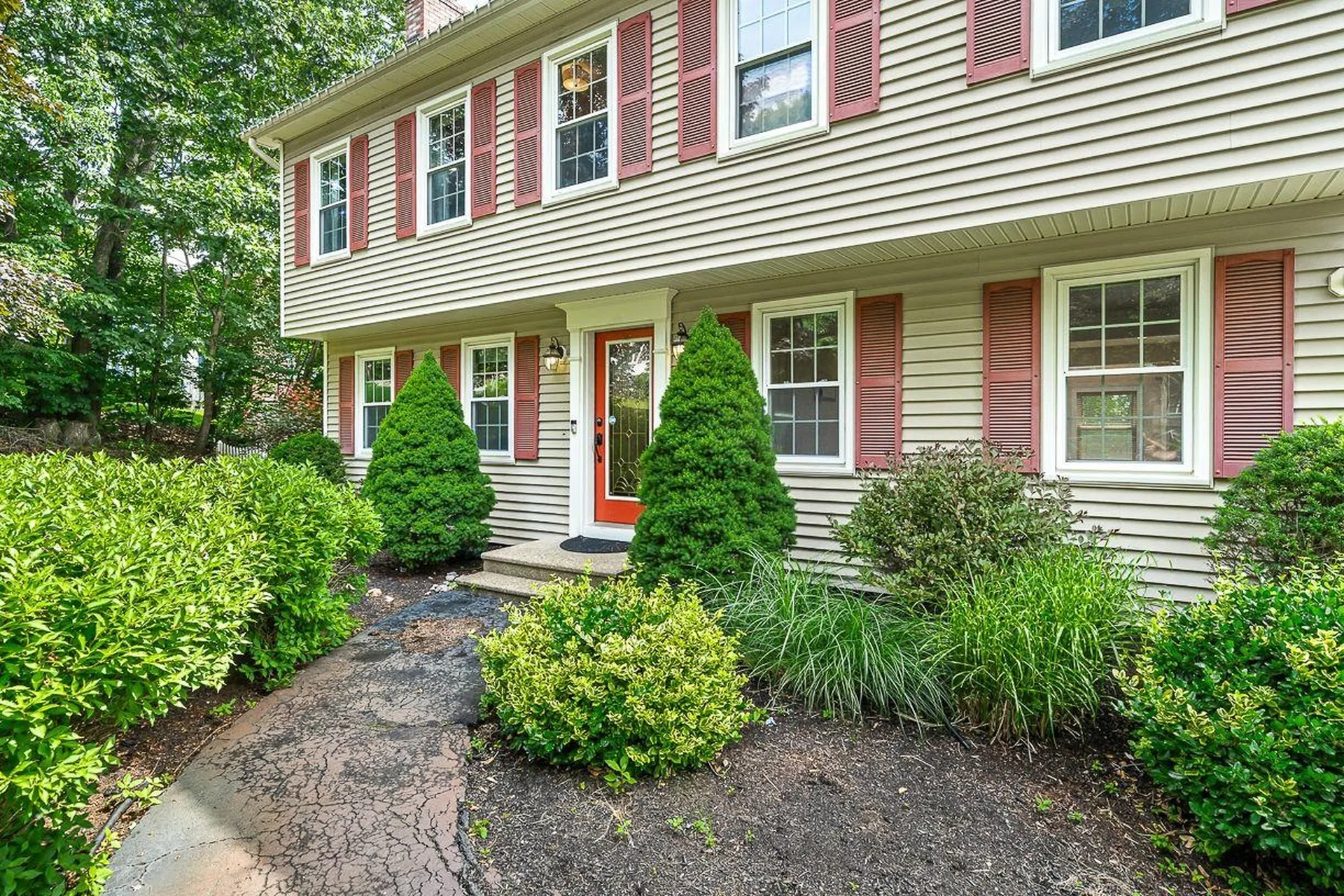 4 Joseph Street Derry NH 03038