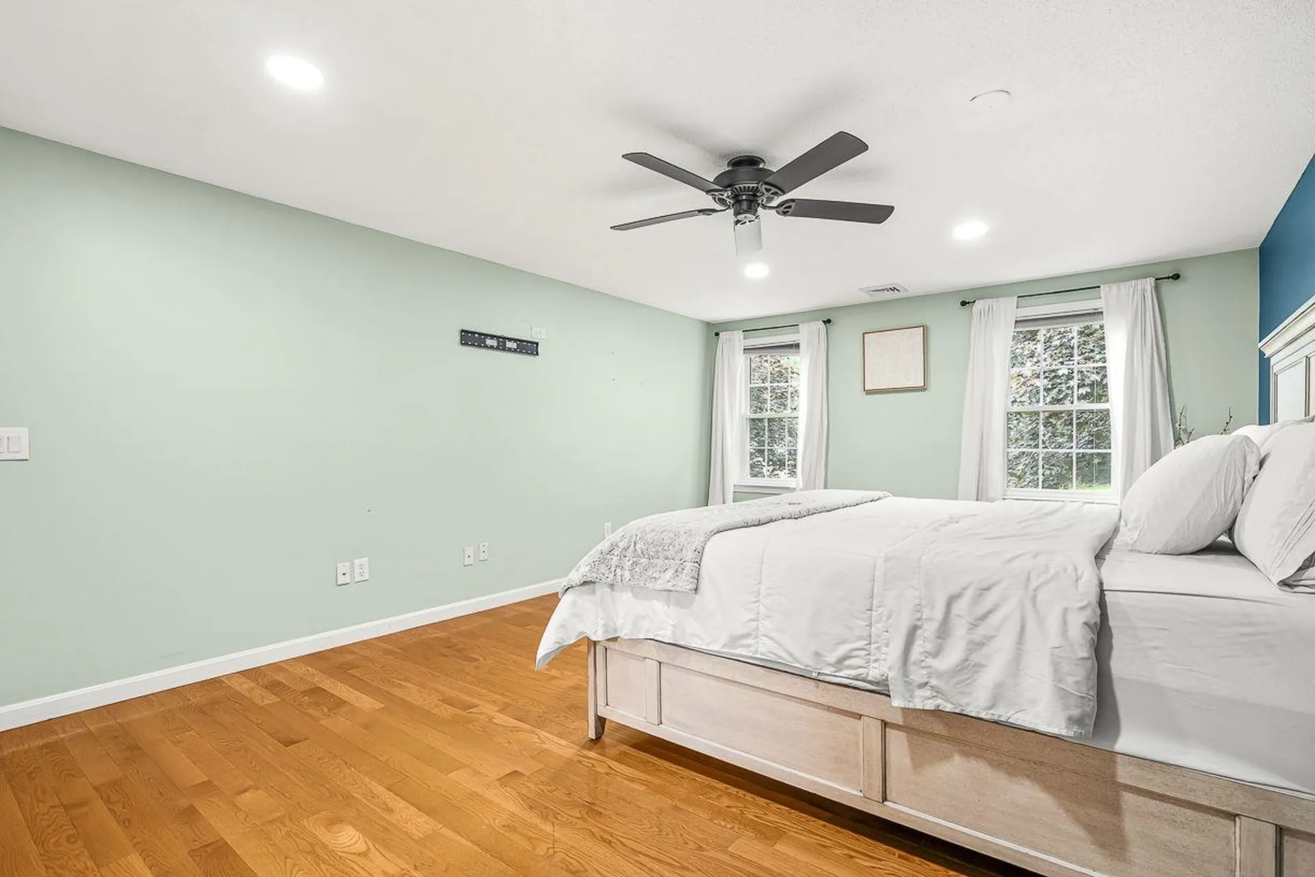 4 Joseph Street Derry NH 03038