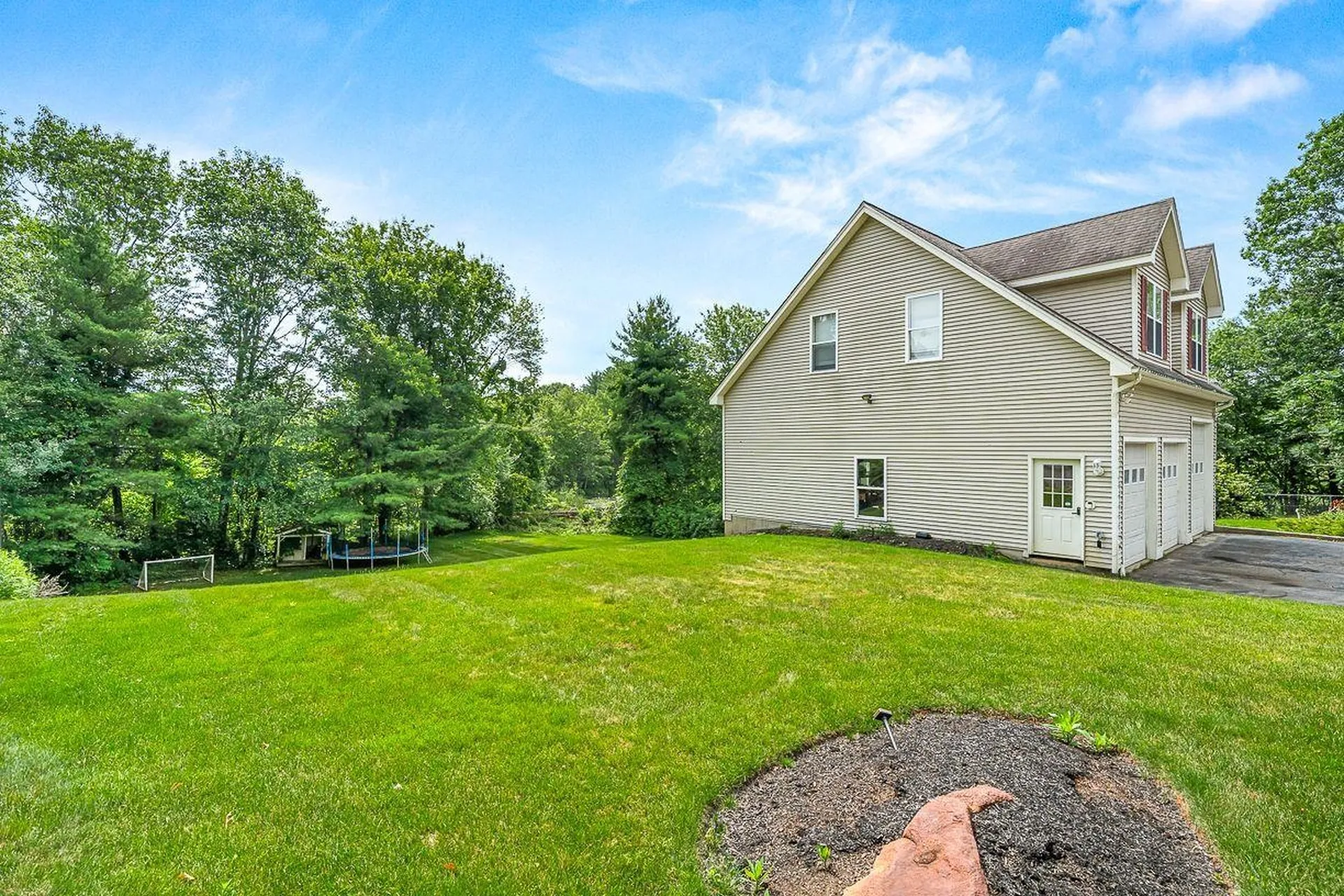 4 Joseph Street Derry NH 03038