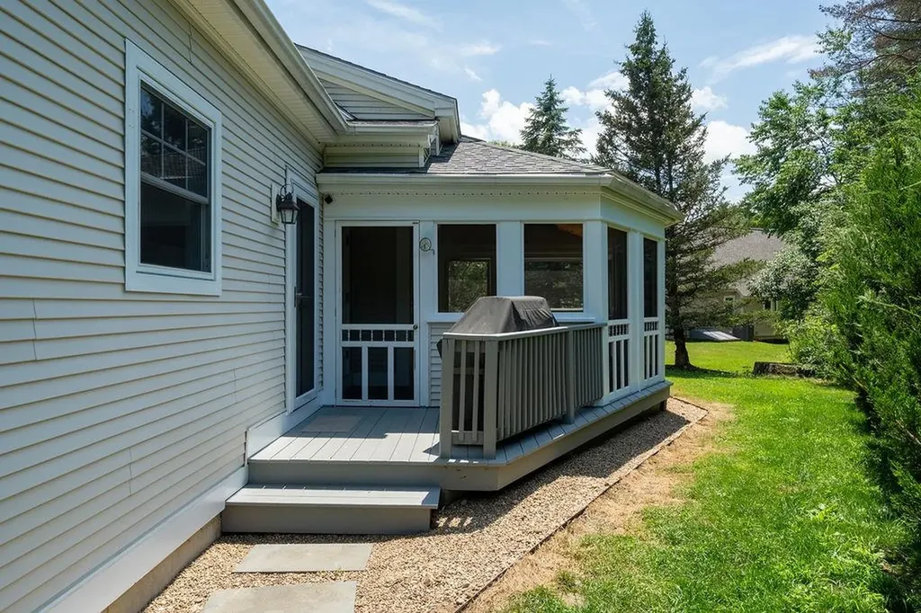 2 Fitts Farm Drive Durham NH 03824