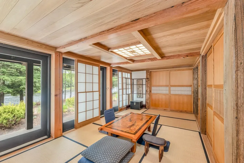 187 Huntress Bridge Road Effingham NH 03882