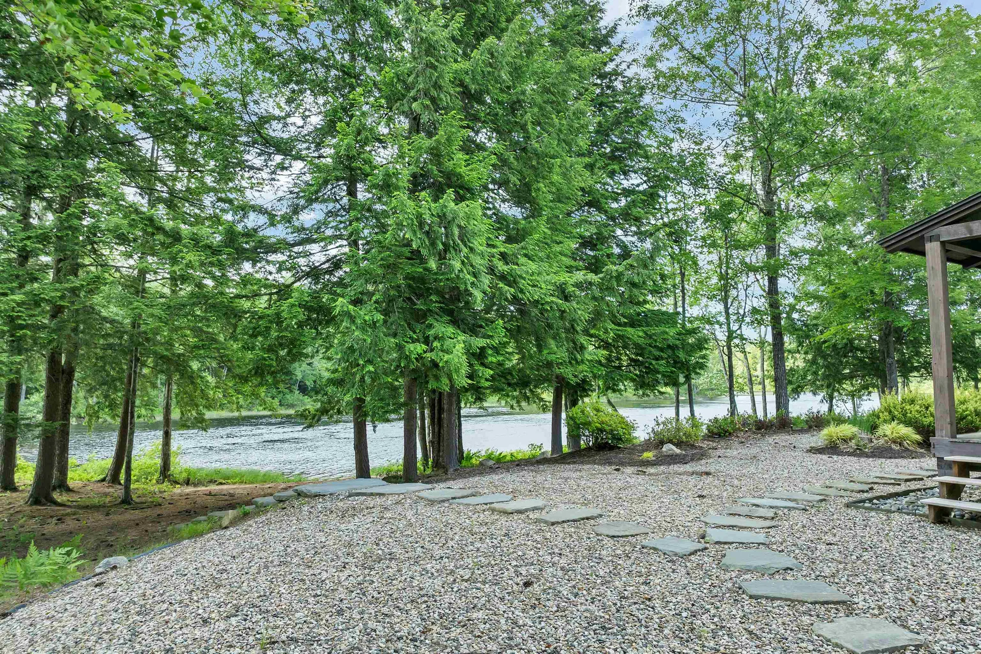 187 Huntress Bridge Road Effingham NH 03882